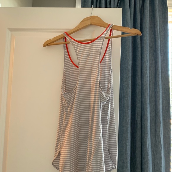 Lululemon tank top - Picture 2 of 2